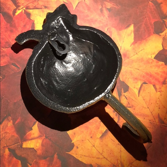 Cast iron pumpkin hook wall decor heavy quality - Picture 4 of 8